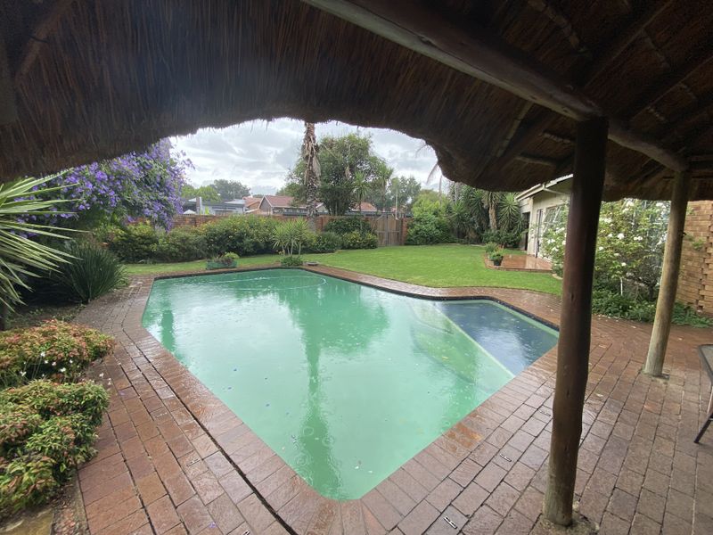 3 Bedroom House In Sunward Park - Photo 3