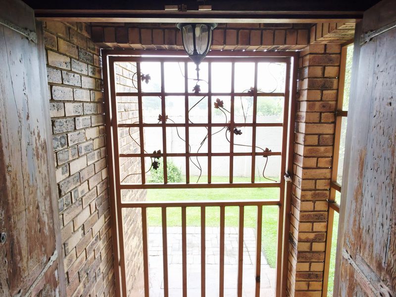 Spacious Family Home Offering Comfort and Character - Photo 7