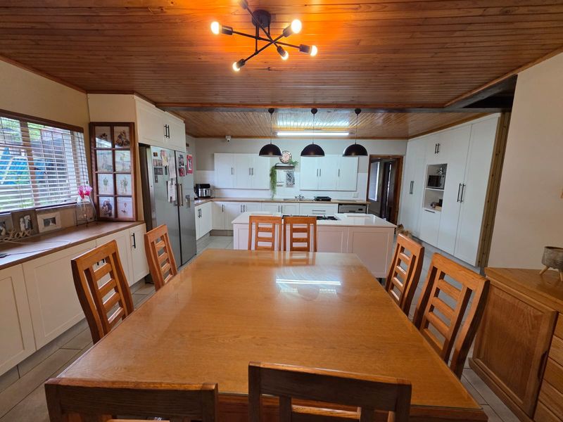 BEAUTIFUL & SPACIOUS FAMILY HOME FOR SALE IN Sasolburg - Photo 7