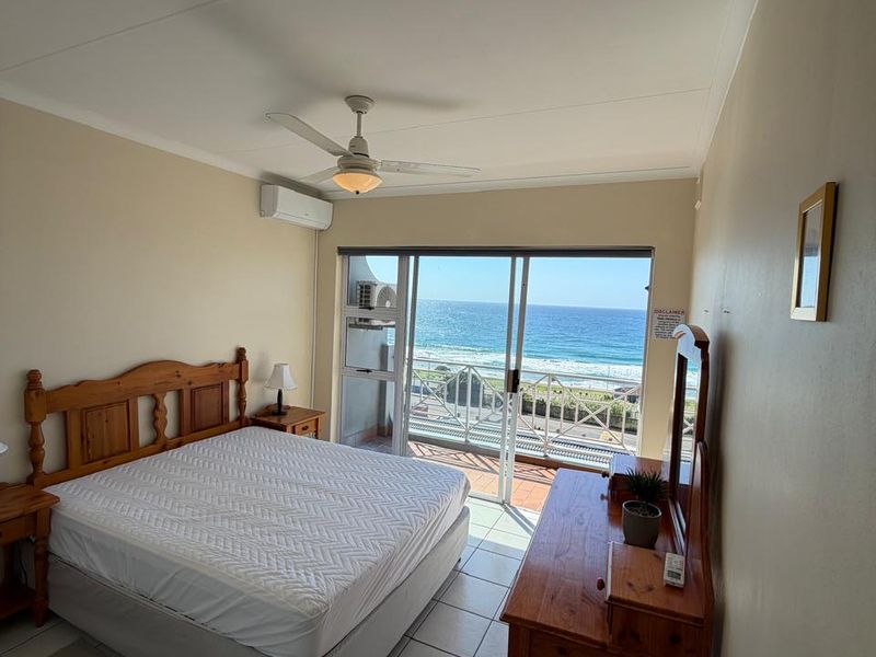 Coastal Elegance : Your 3-Bedroom Ocean Front Escape - Photo 3