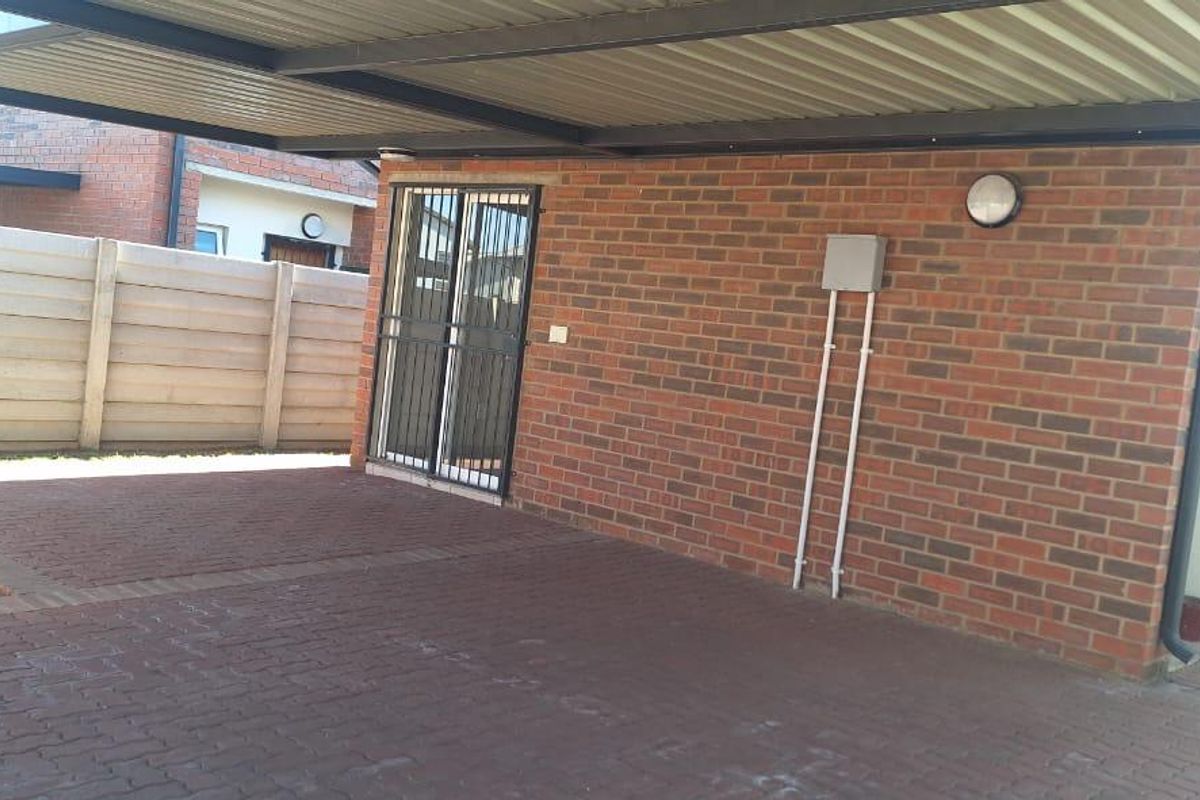 2 Bedroom House In Parkdene - Photo 2