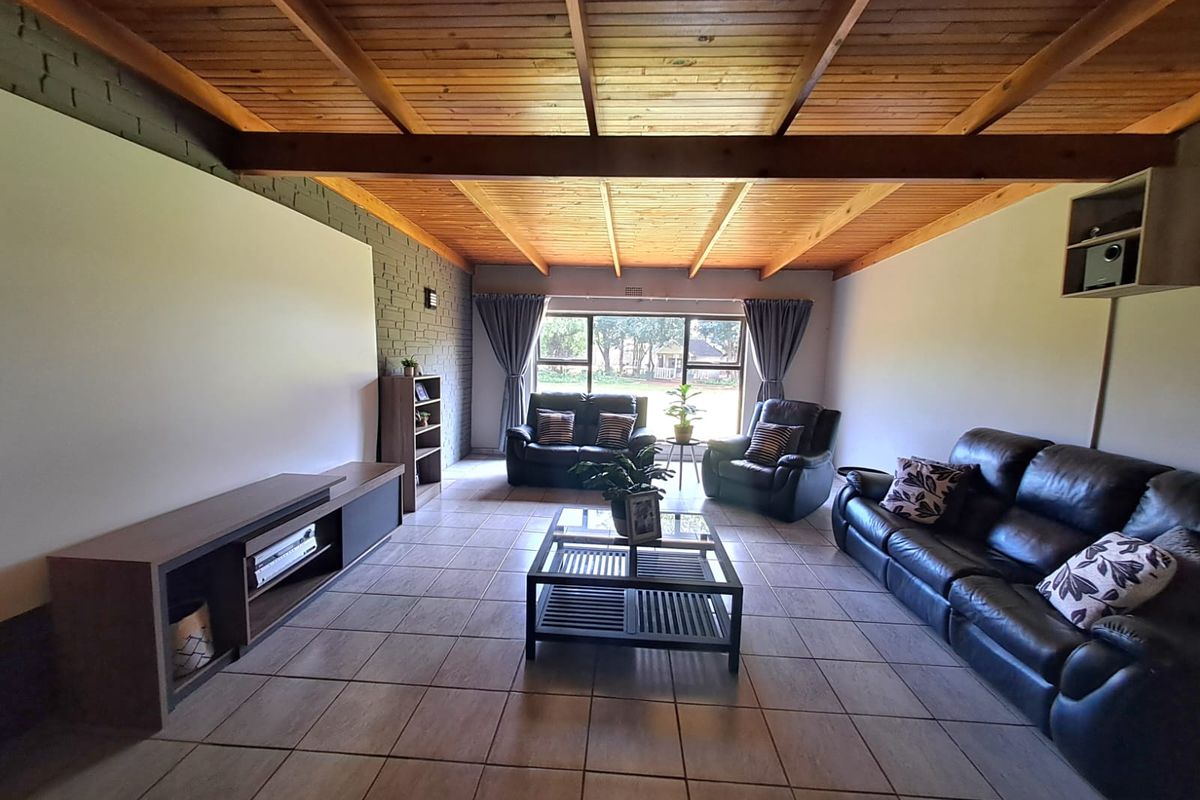 LIFESTYLE SMALLHOLDING WITH INCOME POTENTIAL – UNITAS PARK. - Photo 5