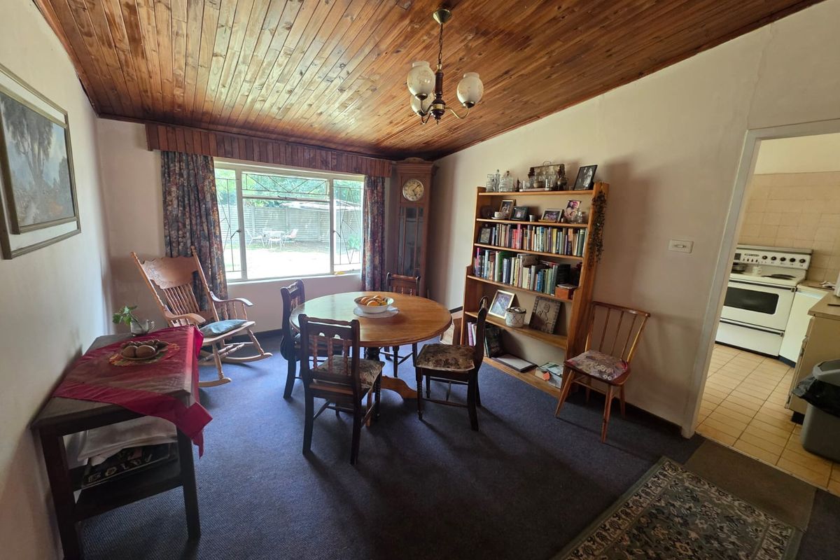 This cosy and very neat home in Sasolburg is perfectly located close to schools - Photo 5