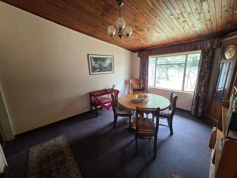 This cosy and very neat home in Sasolburg is perfectly located close to schools - Photo 4