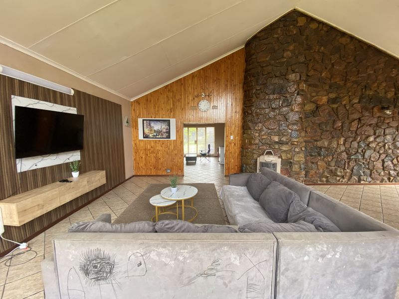 4 Bedroom House for Sale Rynfield - Photo 8