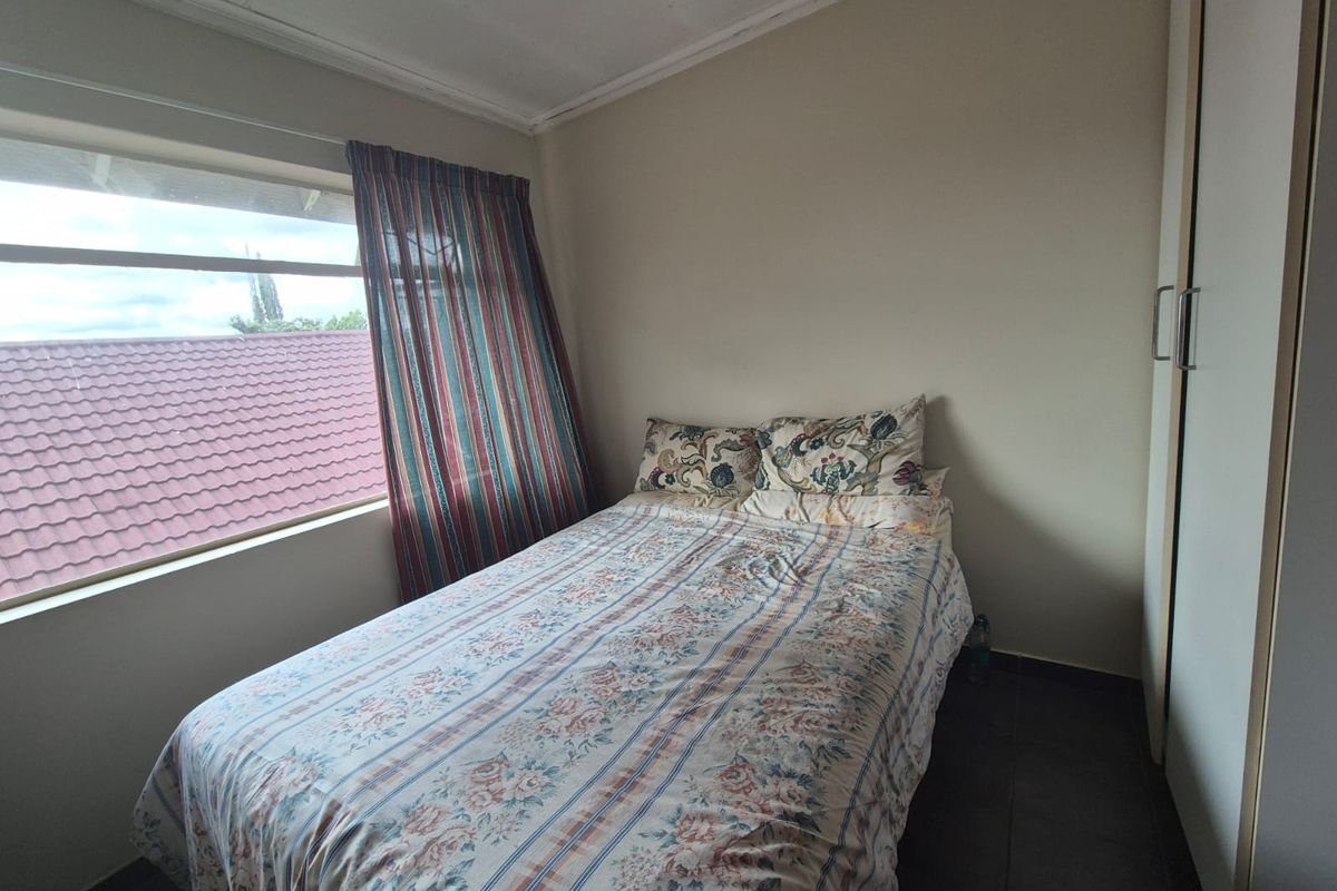 !MASSIVE PROPERTY FOR SALE! - Photo 5