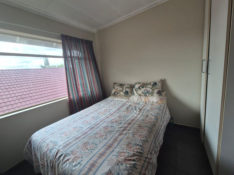 !MASSIVE PROPERTY FOR SALE! - Photo 5