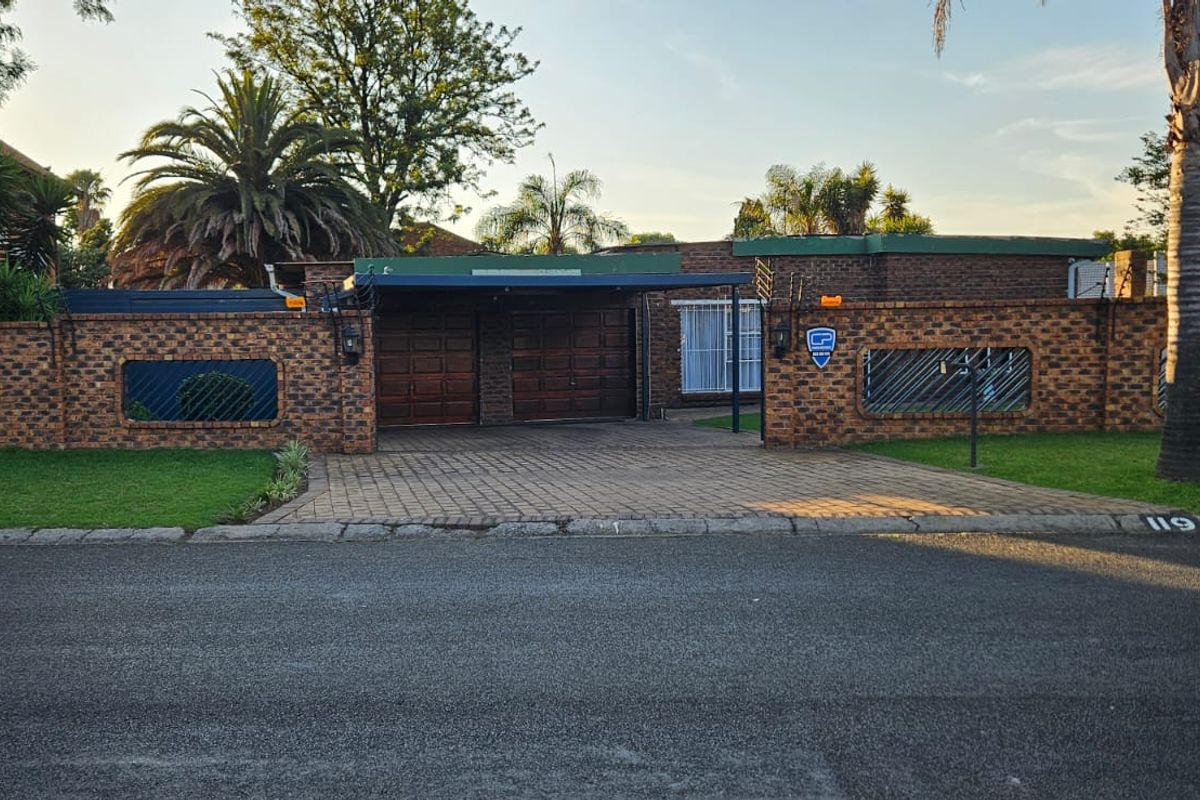 4 Bedroom House to Rent in Sunair Park - Photo 4