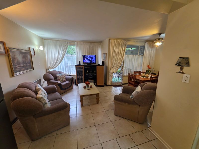 BEAUTIFUL DUPLEX TOWNHOUSE FOR SALE IN SASOLBURG - Photo 6