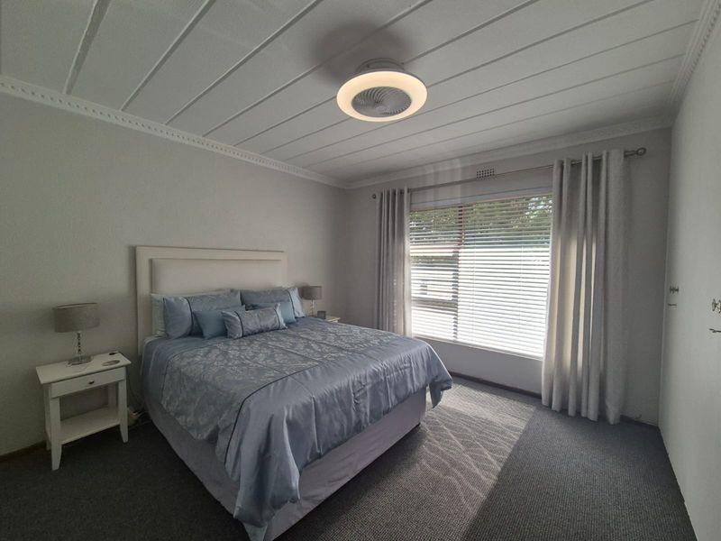 !RIVERFRONT PARADISE IN RIVER COMPLEX! - Photo 7