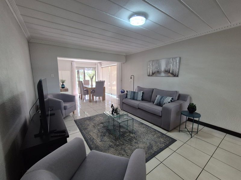 !RIVERFRONT PARADISE IN RIVER COMPLEX! - Photo 10