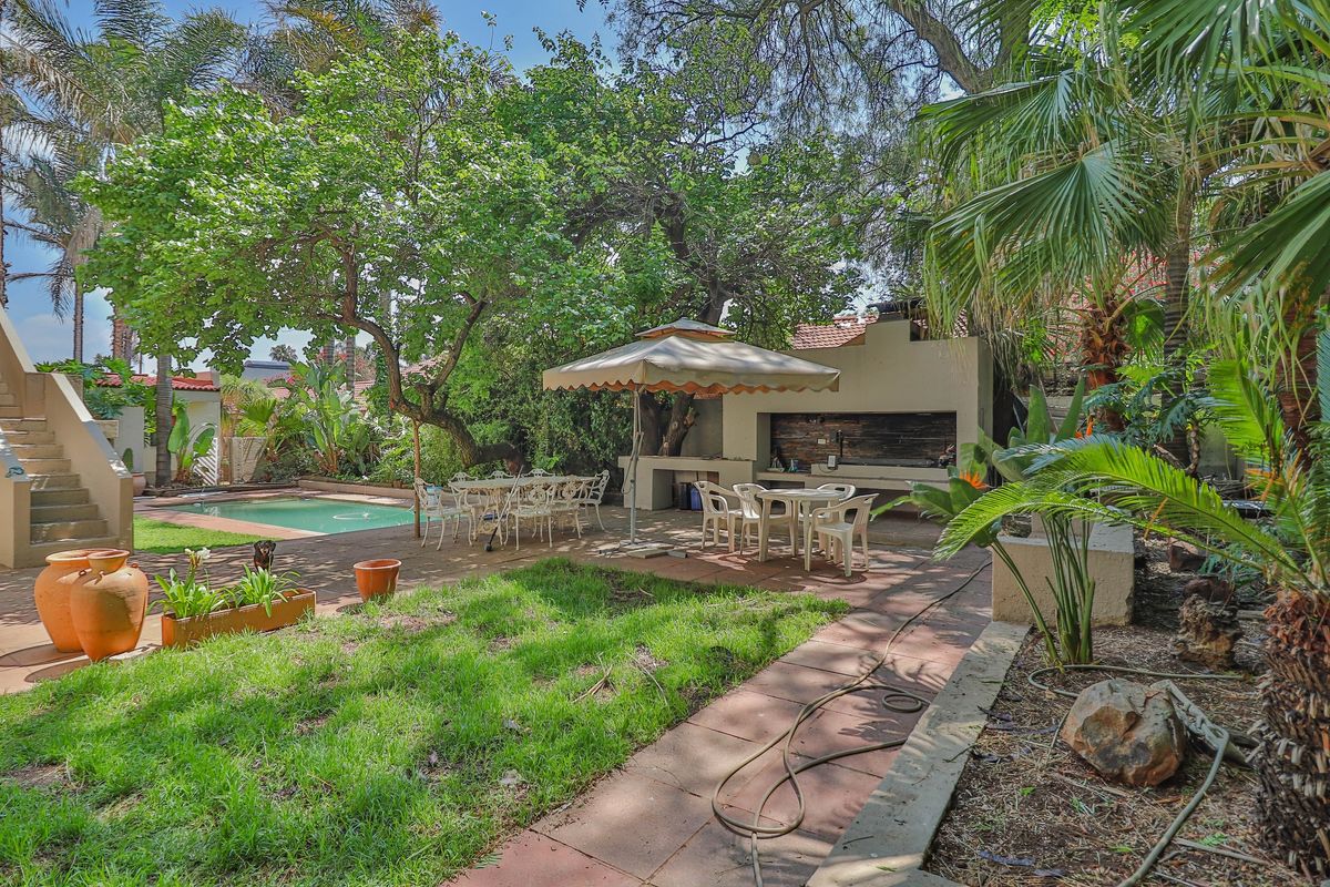 Elegant Estate Living in Sonneveld – Spacious 6-Bedroom Double Storey Family Retreat” Rating: 9.5/10 - Photo 5