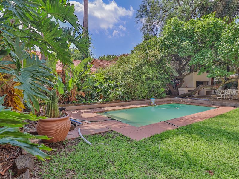 Elegant Estate Living in Sonneveld – Spacious 6-Bedroom Double Storey Family Retreat” Rating: 9.5/10 - Photo 3