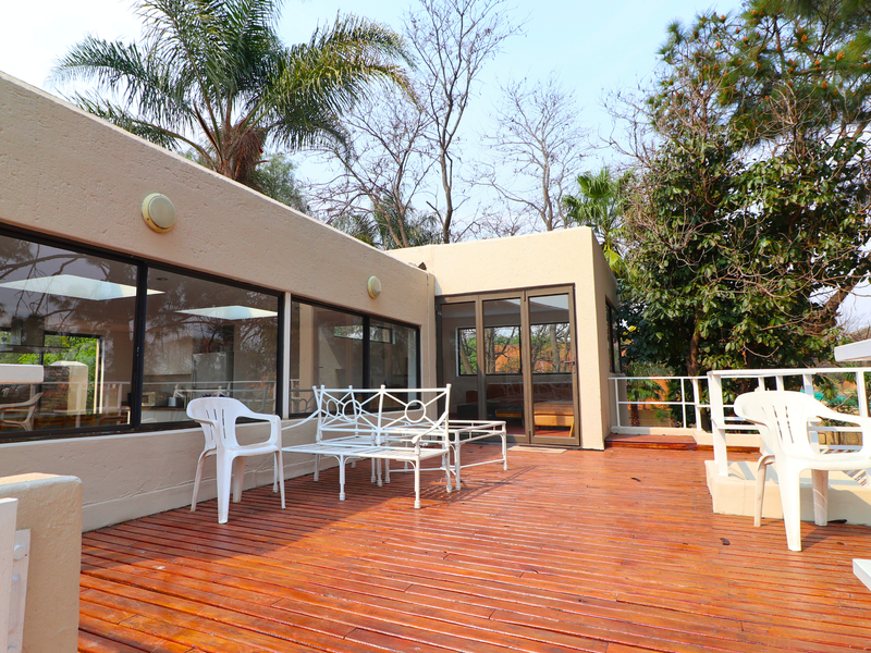 Elegant Estate Living in Sonneveld – Spacious 6-Bedroom Double Storey Family Retreat” Rating: 9.5/10 - Photo 7
