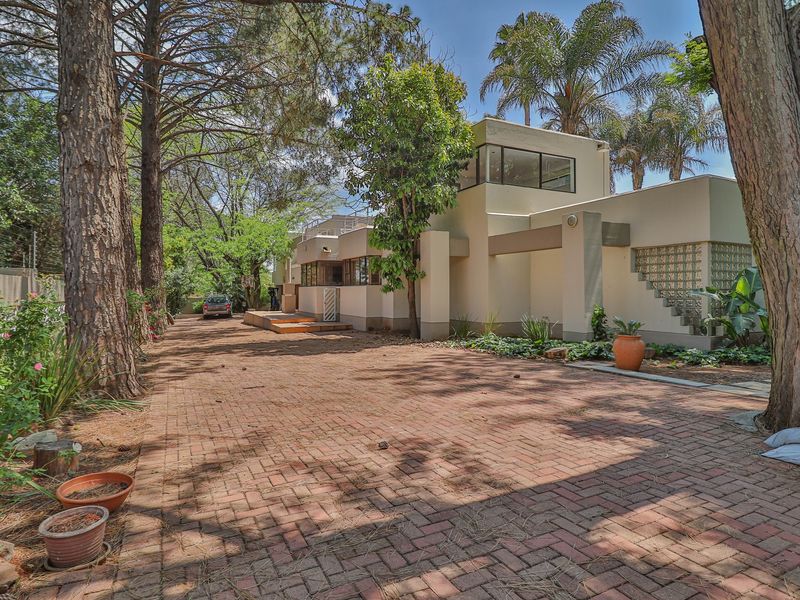 Elegant Estate Living in Sonneveld – Spacious 6-Bedroom Double Storey Family Retreat” Rating: 9.5/10 - Photo 6