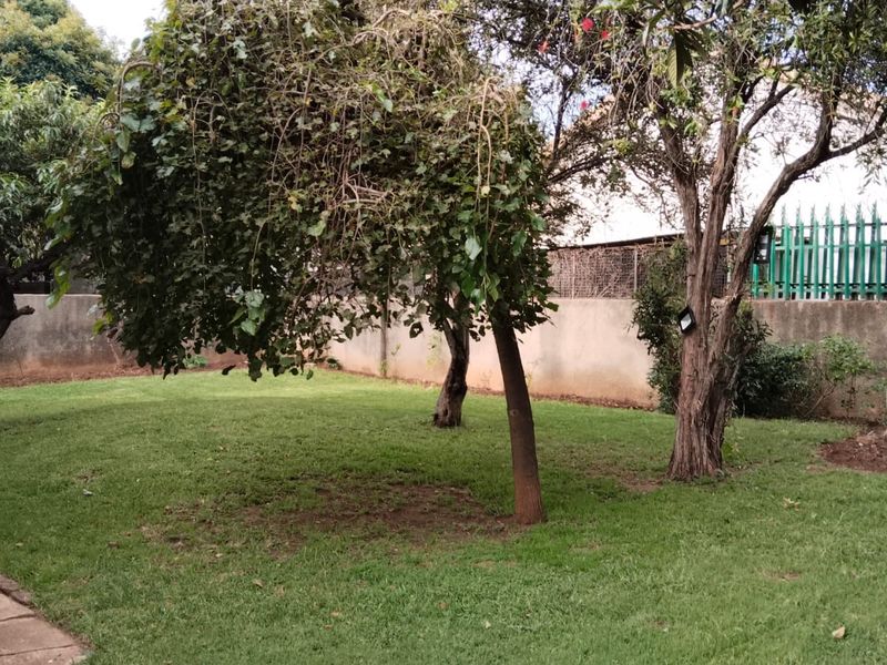 4 Bedroom House for Sale in Brakpan - Photo 3