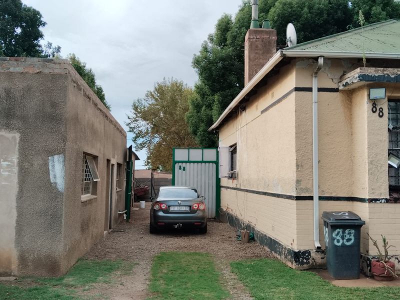 4 Bedroom House for Sale in Brakpan - Photo 4