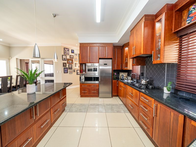 Private Erasmusrand Home With Scenic Views - Photo 5