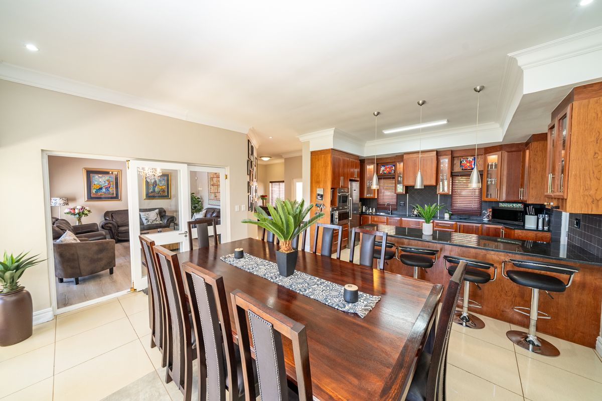 Private Erasmusrand Home With Scenic Views - Photo 3