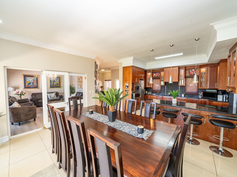 Private Erasmusrand Home With Scenic Views - Photo 3