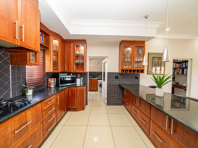 Private Erasmusrand Home With Scenic Views - Photo 7