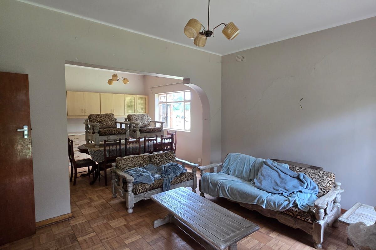 Farm Living with Dual Homes – Space, Flexibility & Investment Potential. - Photo 4