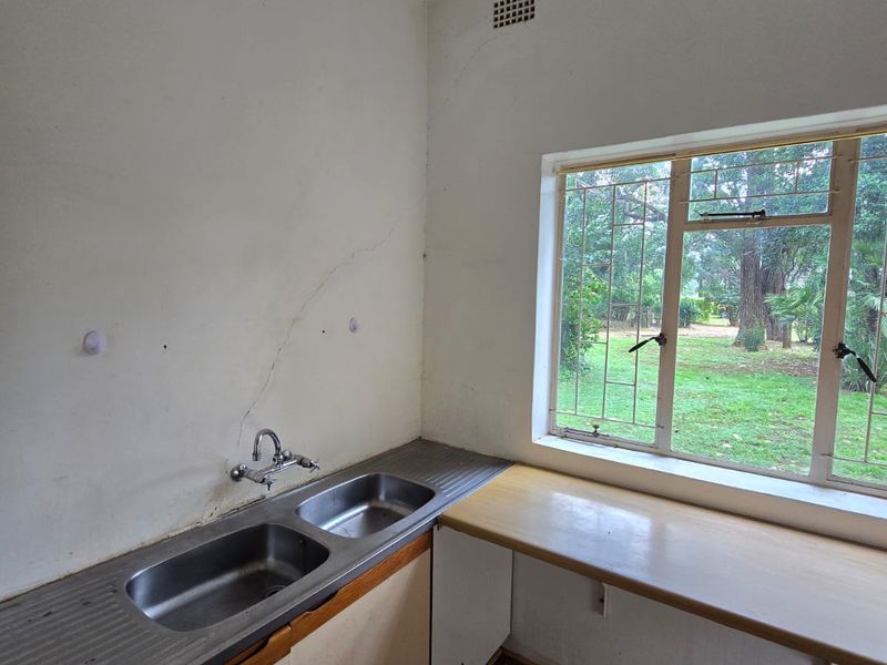 Farm Living with Dual Homes – Space, Flexibility & Investment Potential. - Photo 10