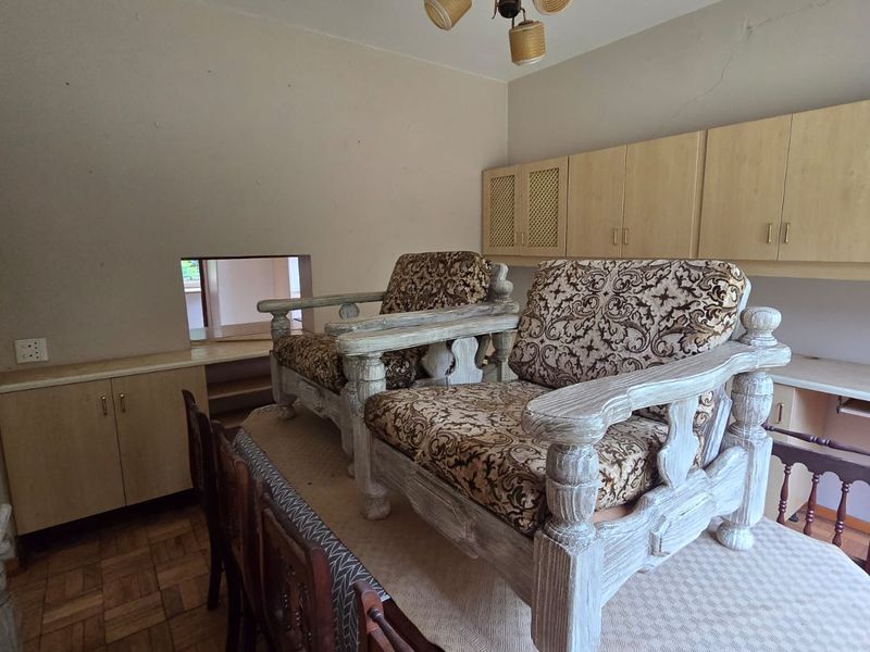 Farm Living with Dual Homes – Space, Flexibility & Investment Potential. - Photo 9