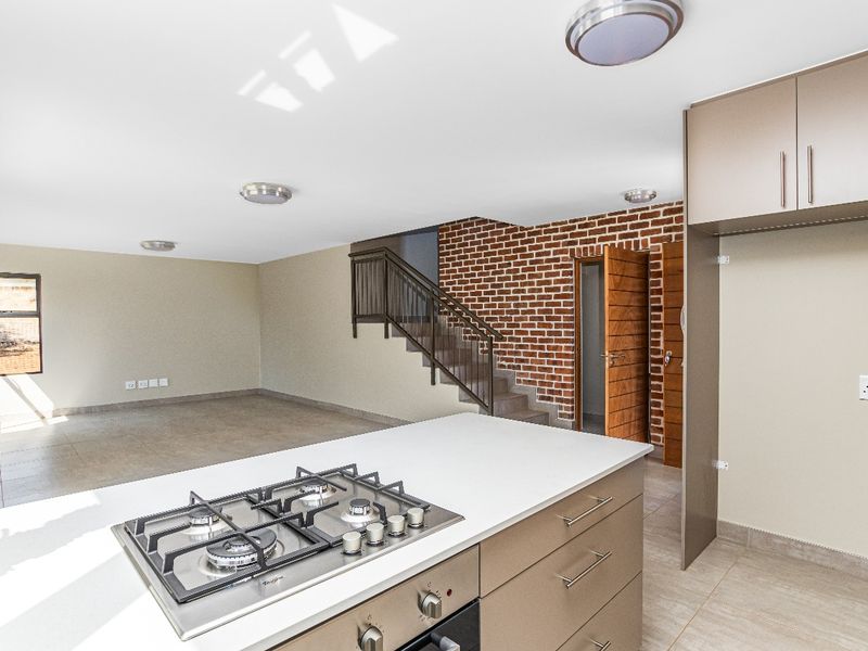 Freehold For Sale In Hartbeespoort - Photo 5