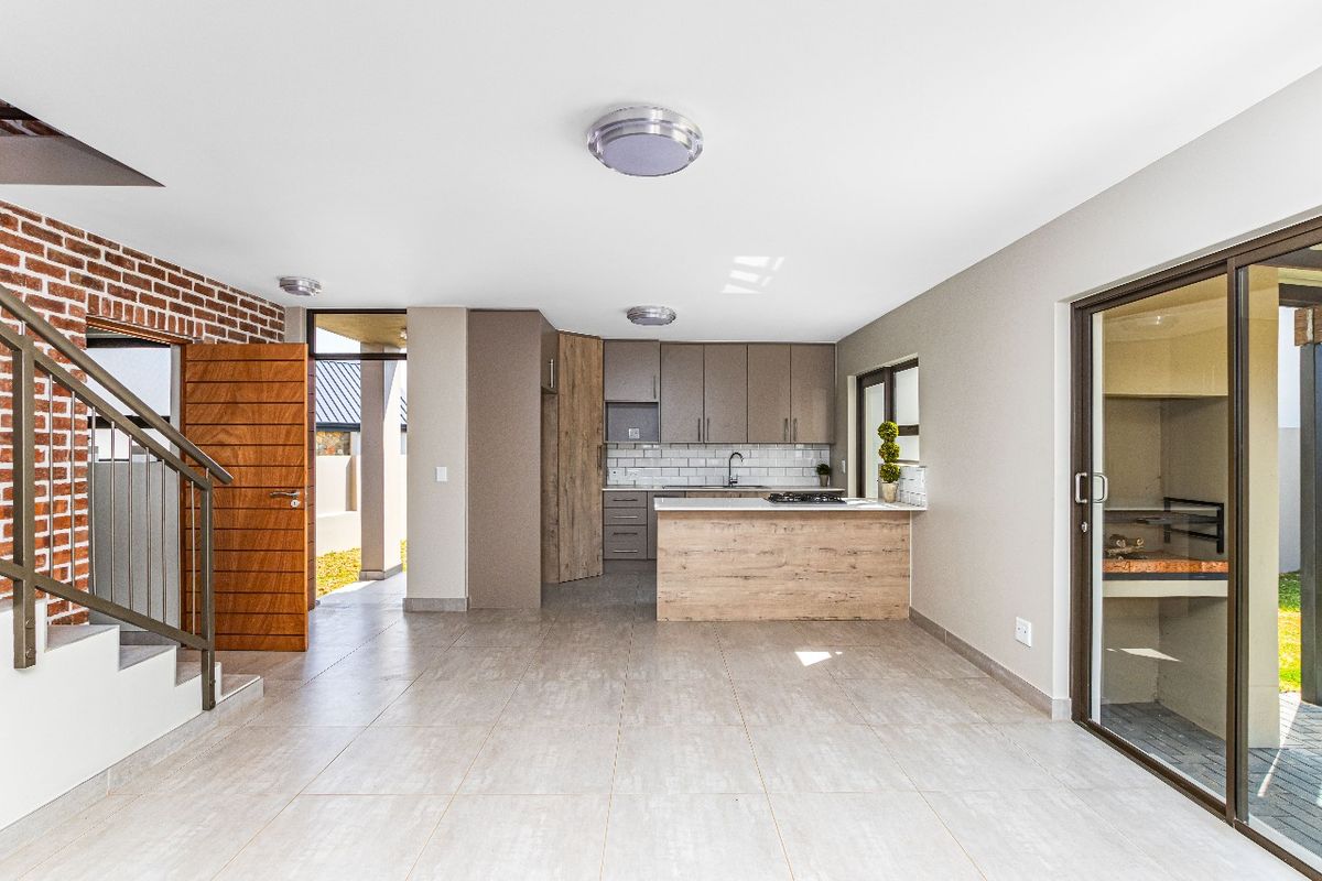 Freehold For Sale In Hartbeespoort - Photo 3