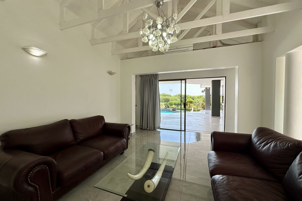 Luxury Golf Estate Living | Exceptional 4-Bedroom Residence with Lake Views in Meer En See, Richards - Photo 4