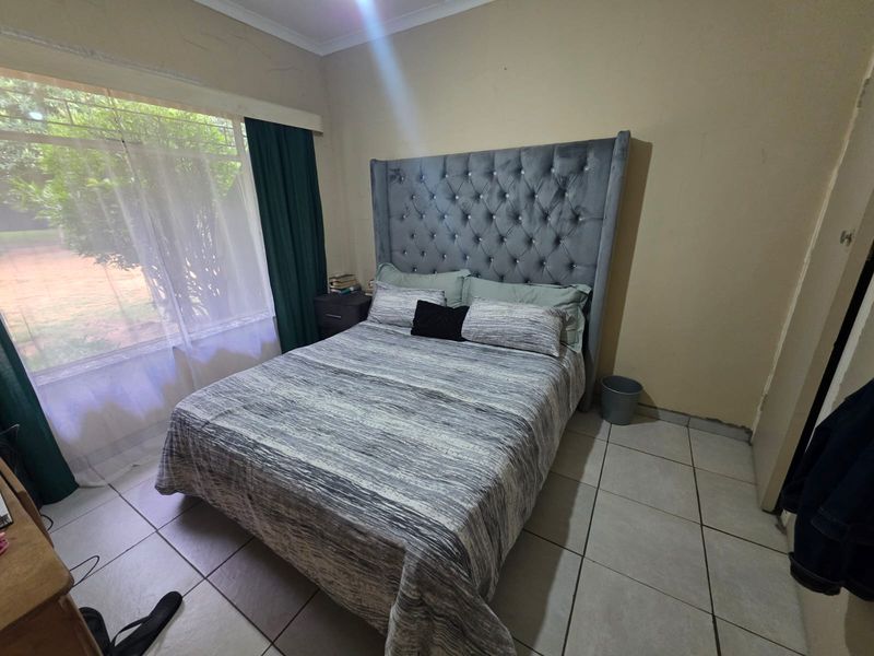 BEAUTIFUL FAMILY HOME FOR SALE IN SASOLBURG - Photo 8