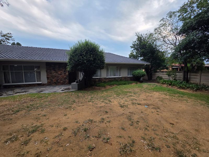 BEAUTIFUL FAMILY HOME FOR SALE IN SASOLBURG - Photo 3