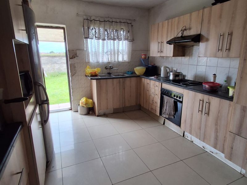 Dream Home in Golden Gardens, Sebokeng! - Photo 9