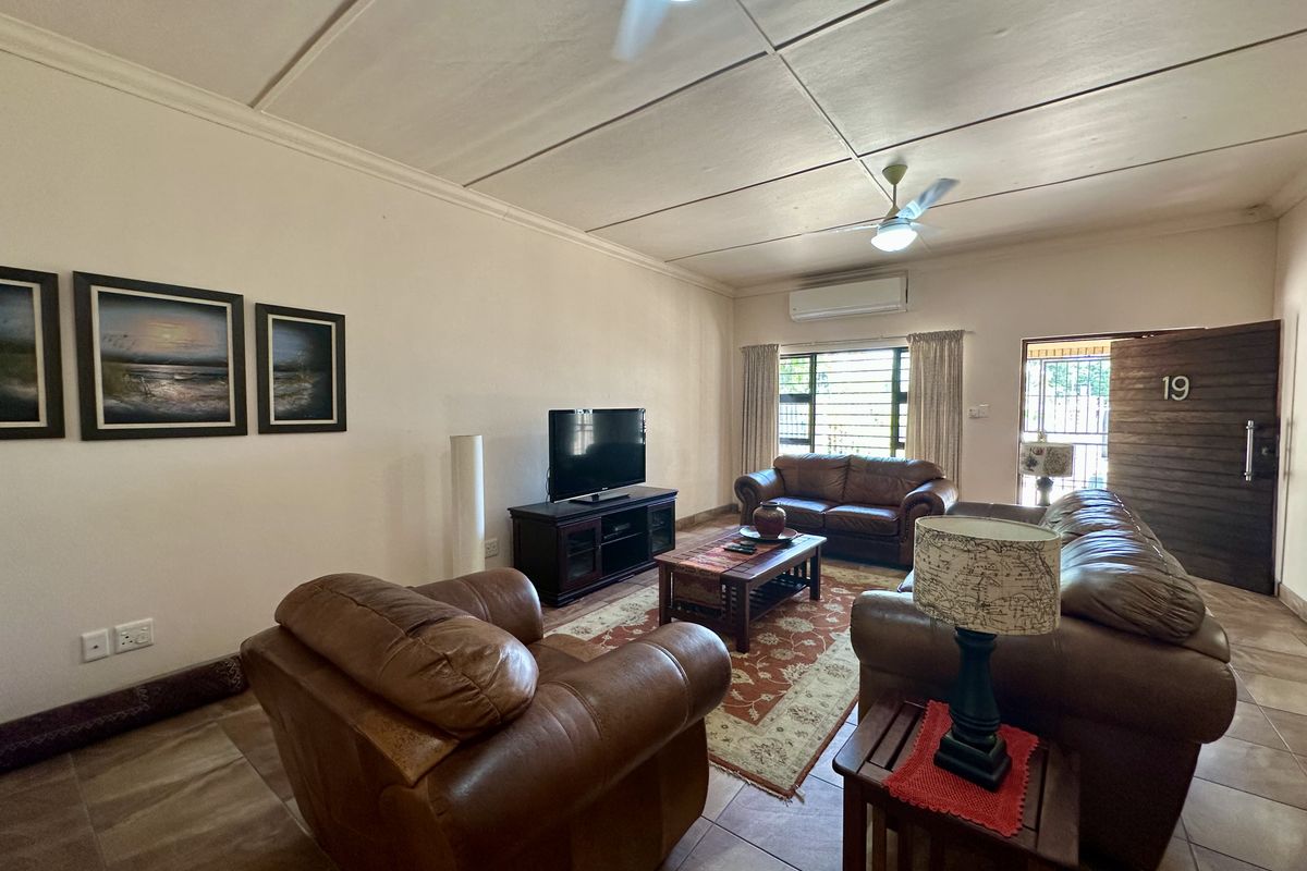 Exceptional Multi-Residence Estate in Prestigious Meer En See - Photo 2