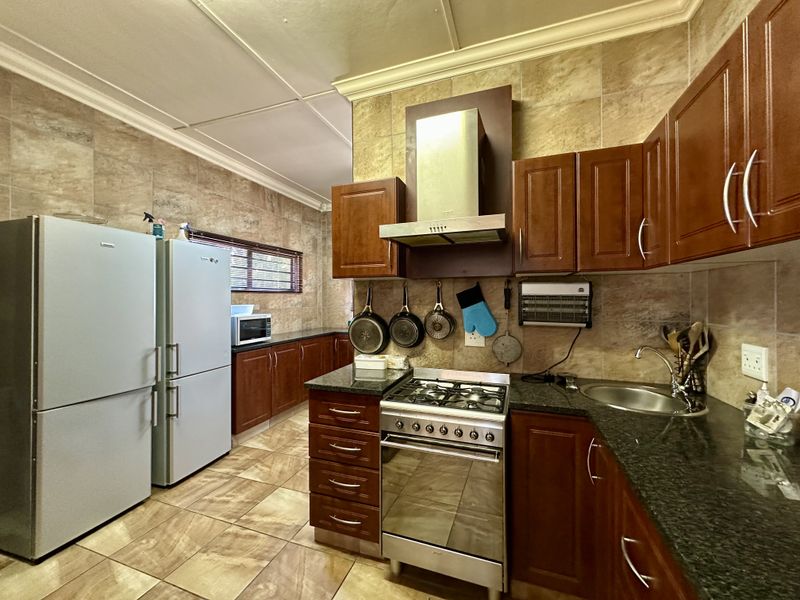 Exceptional Multi-Residence Estate in Prestigious Meer En See - Photo 4