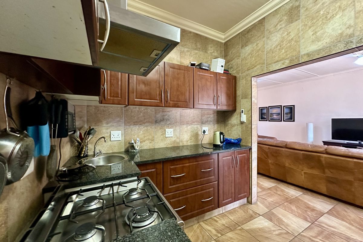 Exceptional Multi-Residence Estate in Prestigious Meer En See - Photo 3