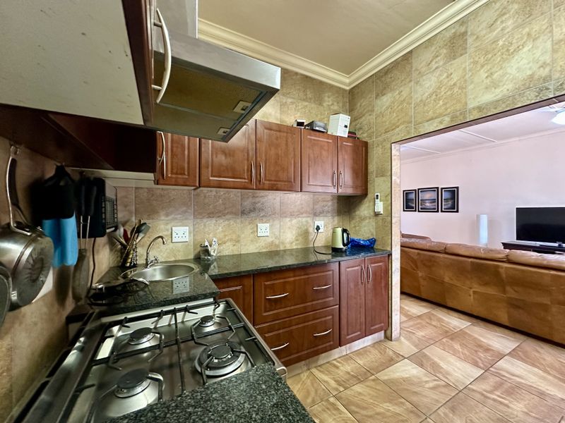 Exceptional Multi-Residence Estate in Prestigious Meer En See - Photo 3