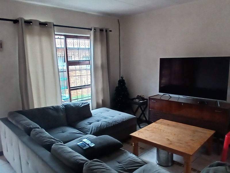 Great starter home, big enough but cozy. - Photo 7