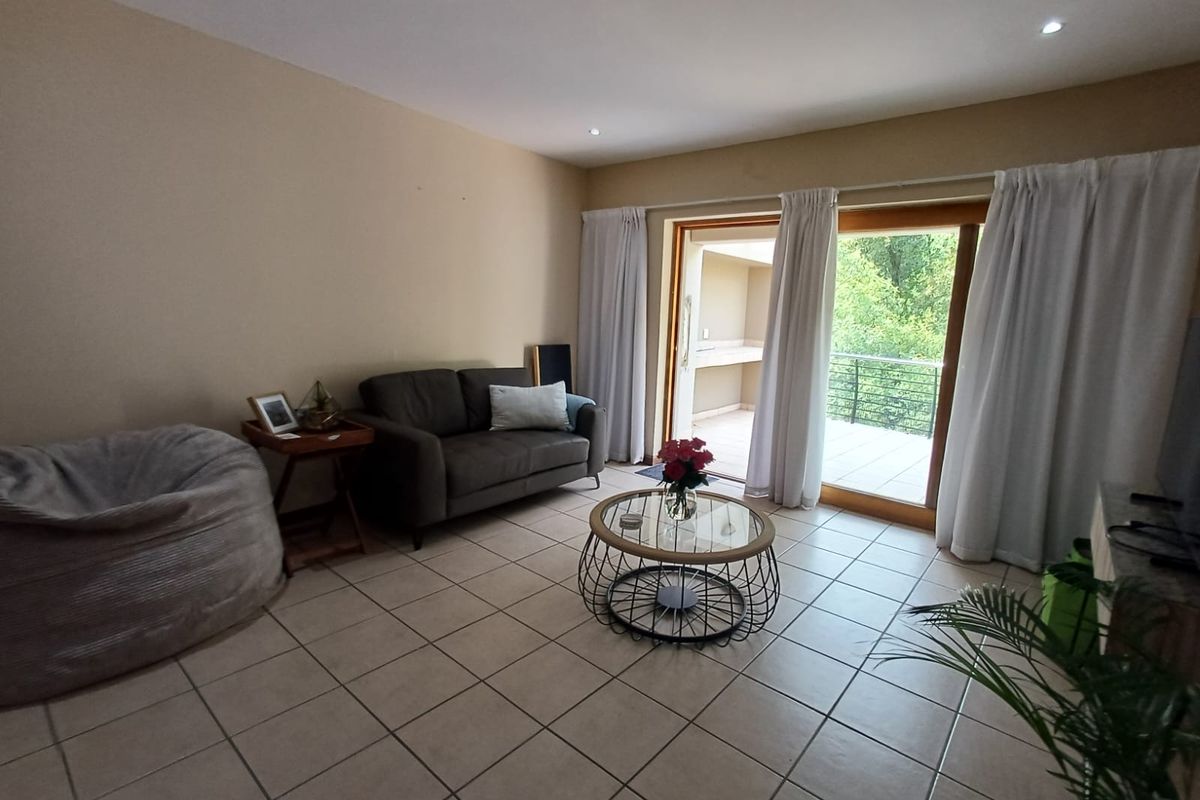 A Lovely 2 Bedroom Unit In The Golf Estate Can Be Yours Today. - Photo 2