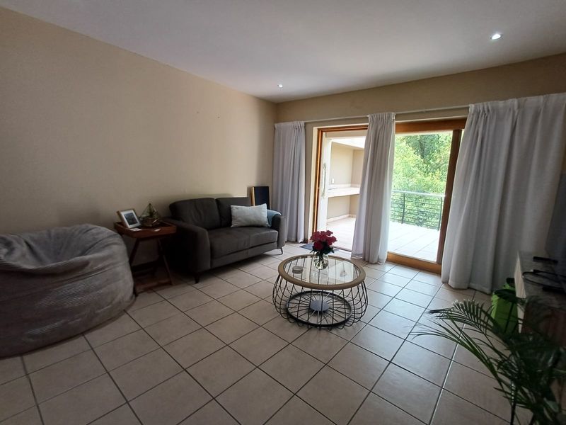 A Lovely 2 Bedroom Unit In The Golf Estate Can Be Yours Today. - Photo 2