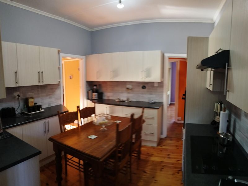 Lovely Corner Home for Sale in Bothasrus – Comfortable Living in a Great Area - Photo 7