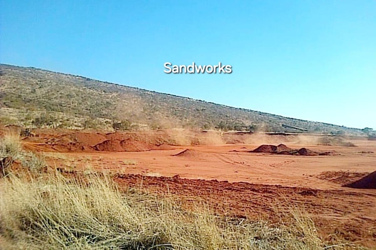79 Hectares FARM LAND with SANDWORKS and Natural DAM - Photo 5