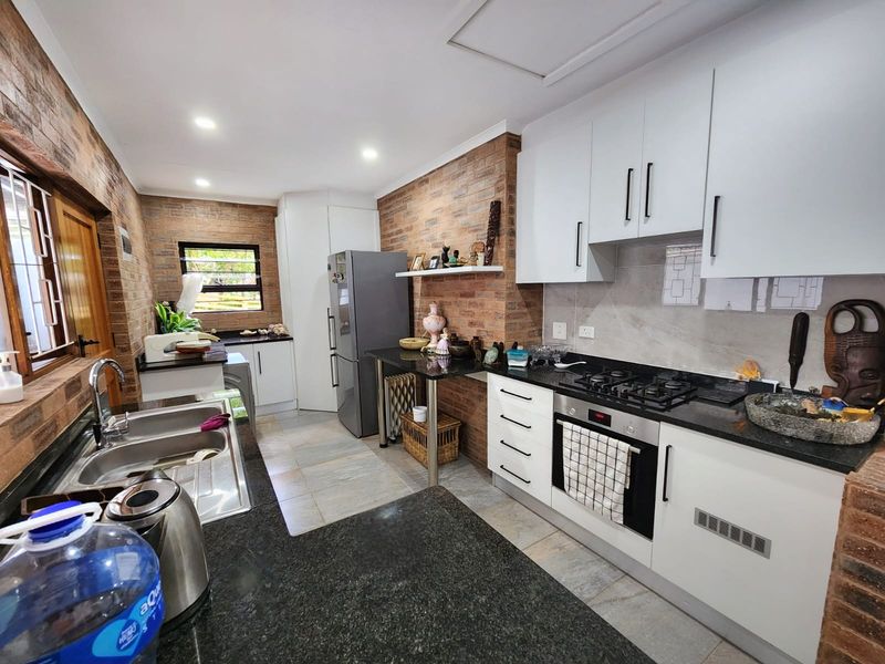 3-Bedroom Family Home in Sought-After Dawncrest, Westville - Photo 10