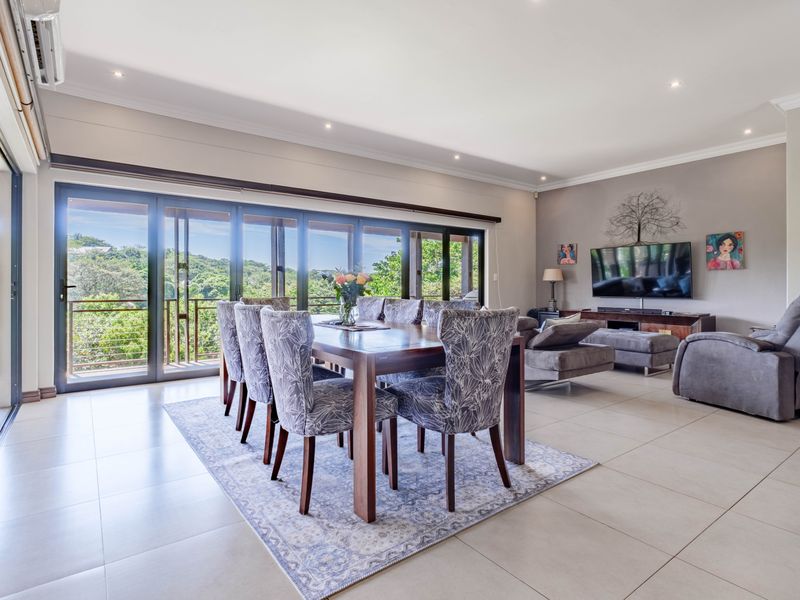 4 Bedroom Home in Simbithi Eco Estate Ballito | 4 Bathrooms | Double Garage | Golf Cart Parking - Photo 7