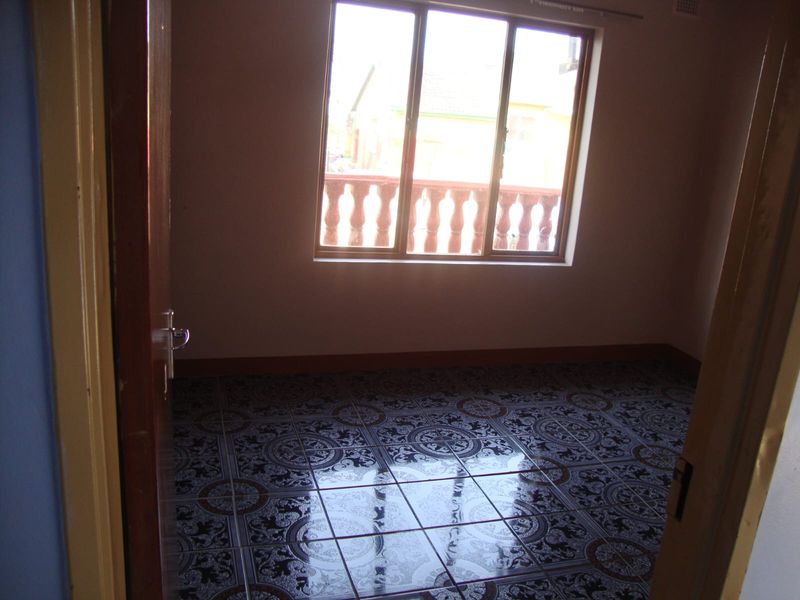 3 Bedroom House - Photo 3