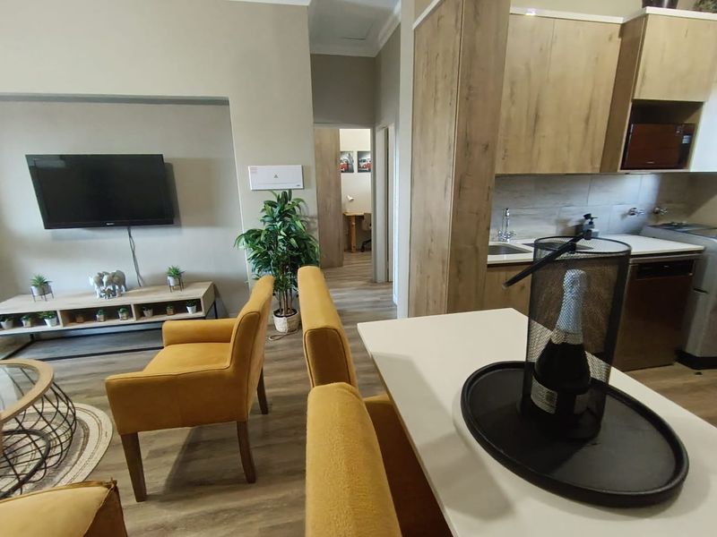 Modern 3 Bedroom Apartment Roodepark - Photo 2