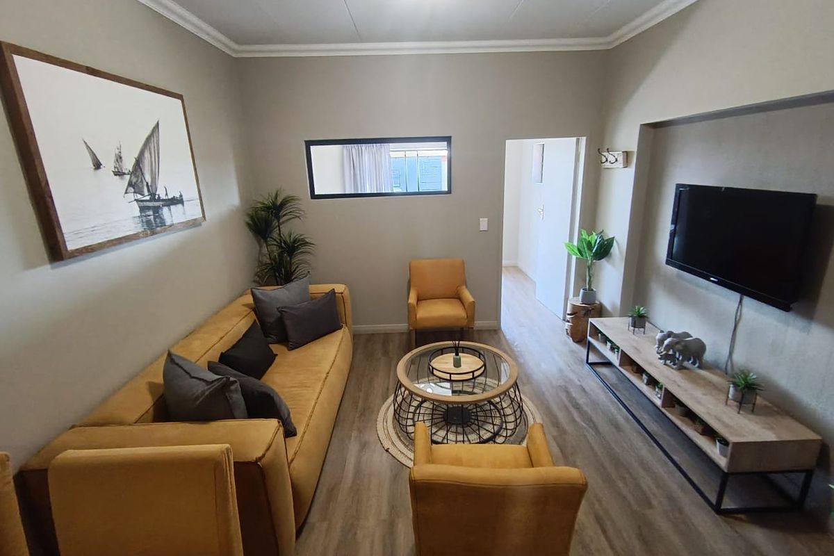 Modern 3 Bedroom Apartment Roodepark - Photo 3