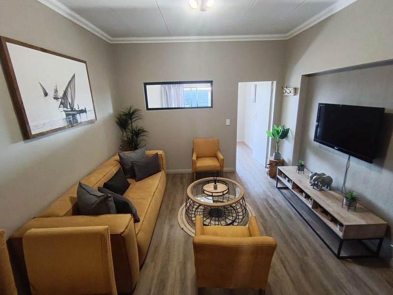 Modern 3 Bedroom Apartment Roodepark - Photo 3