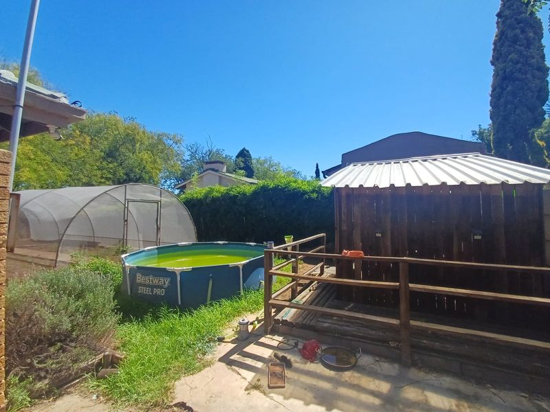 Perfect Gem Situated In A Perfect Street In SW 5 - Photo 3